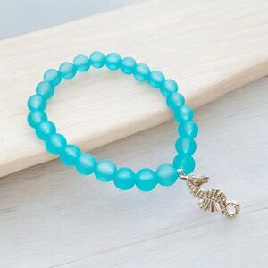 HANDMADE Blue frosted beaded silver seahorse charm bracelet